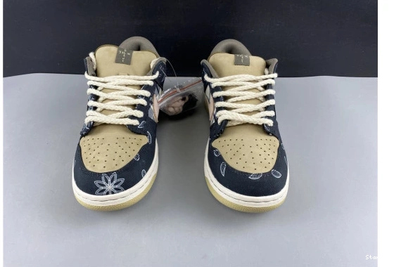 Dunk SB CT5053-001 TS Nike Travis x Low Scott 0825